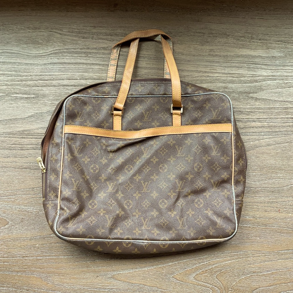 Louis Vuitton Bag (used)